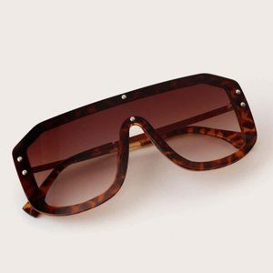 Flat Top Tortoiseshell Frame Sunglasses